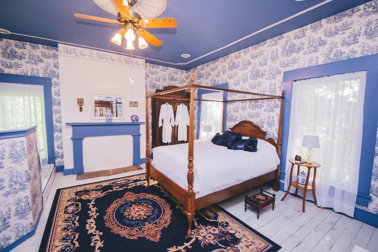 Old Caledonian Bed & Breakfast Buitenkant foto